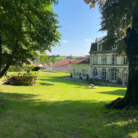 Le Chateau De Monthureux Le Sec Exterior foto